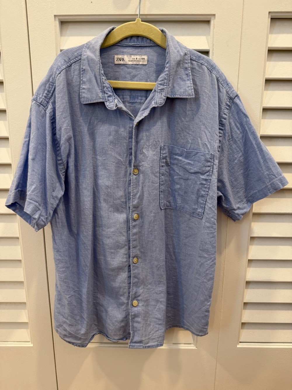 Zara Light Blue Short-Sleeve Button-Down Shirt with Chest Pocket